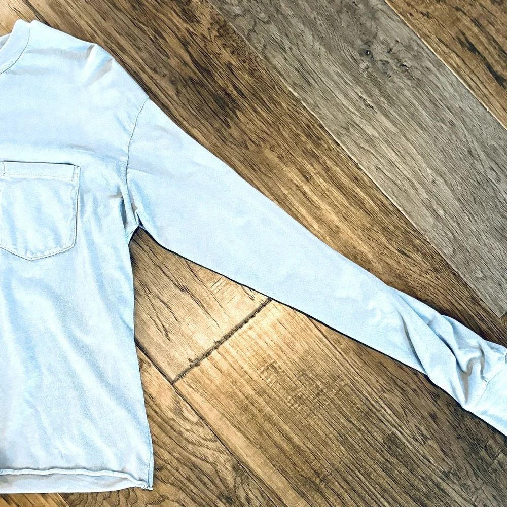 Top - Picture 2 of 2